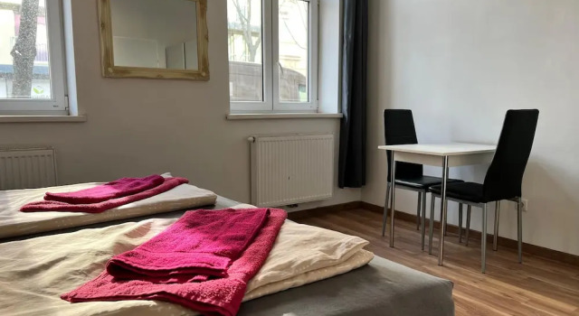 Cozy 3BR shared Apt. Wien Simmering, Rezervovat Apartmán Levné hotely v Vídeň, poblíž Gasometer