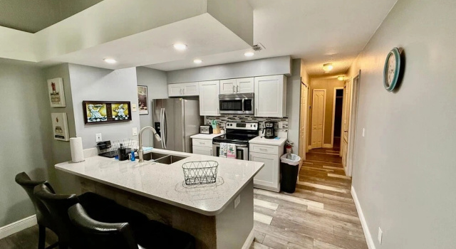 Коттедж Grand Laguna 3BR Penthouse Near Disney Parks