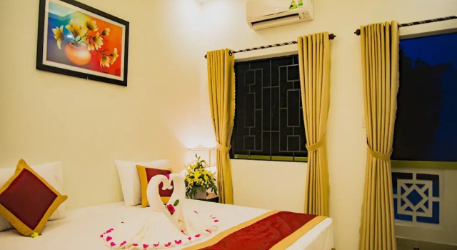 Двухместный номер Deluxe с балконом и с видом на сад Mi Kha Homestay