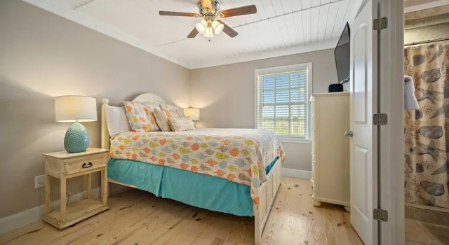 Don t Worry Beach House 3 2 2 Blocks to Beach, Varaa Lomakoti Huvilat kohteessa Alabama, Villa