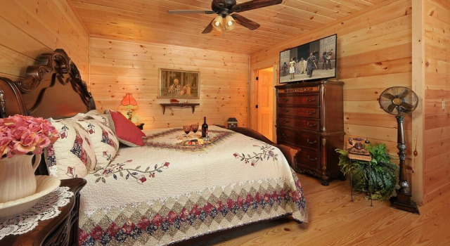 Kings Mountain Lodge - 4 Br Cabin, Забронировать Дом для отпуска Виллы Пиджен-Фордж, рядом с Навесная переправа Смоки-Маунтин, Вилла