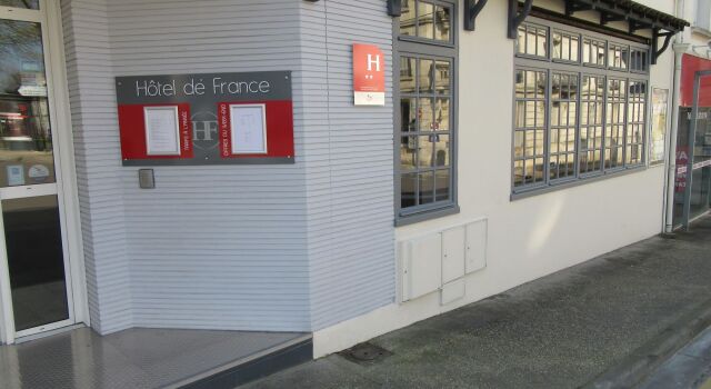 Contact Hotel de France, Prenota Hotel Saintes Charente Marittima