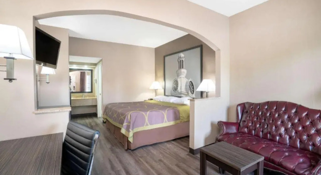 Suite Super 8 by Wyndham Murfreesboro