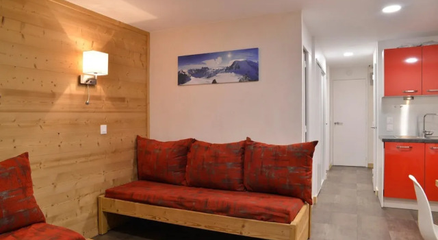 Residence Saintjacques Two-room Apartment for 5 People, in the Resort Center S705, Prenota Appartamento Macot-la-Plagne 