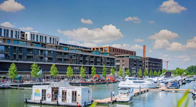 SHS HOMES-LUXE HIGHRISE, 2 BEDROOMS, KITCHEN, FREE PARKING, STUNNING VIEW, LARGE TARRASSE, WORKSPACE, Washer&Drider, Prenota Hotel Hotel a Flanders con parcheggio, Parcheggio