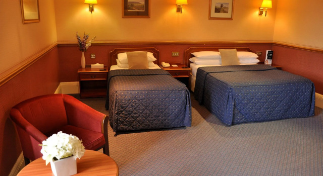 Семейный номер Standard Cairn Hotel