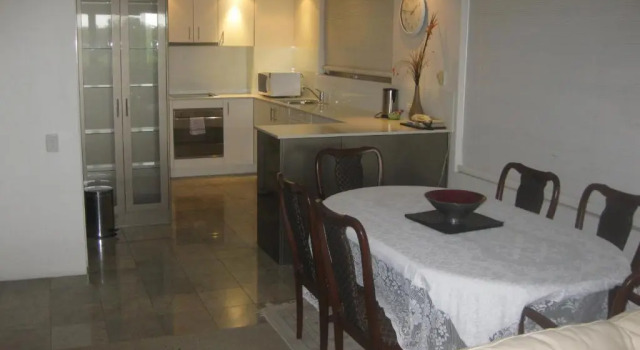 Апартаменты Fairthorpe Apartments