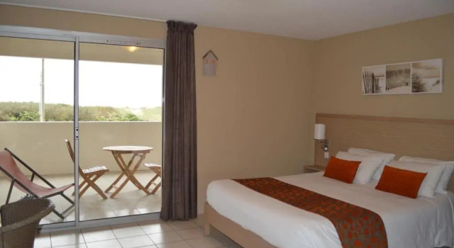 Двухместный номер Comfort Hotel LOceane