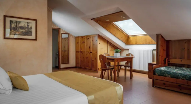 Camera familiare Standard con vista sulle montagne Hotel Cristallo