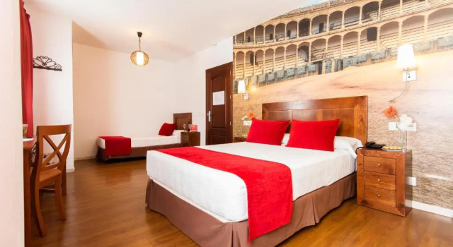 Трёхместный номер Standard Hotel El Tajo & SPA