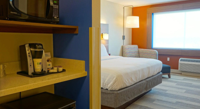 Номер Standard Holiday Inn Express & Suites Omaha - Millard Area by IHG