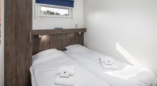 Beachfront Escape w/ Pets, Book Vacation Home Kamperland 