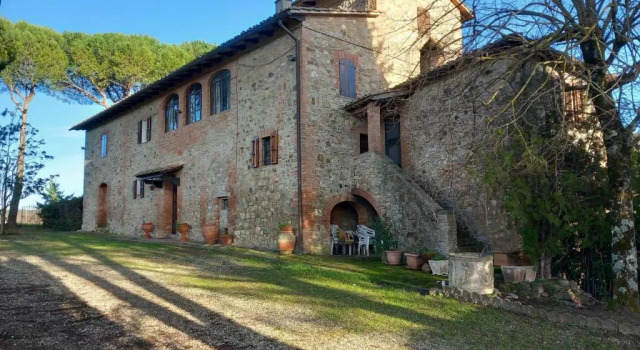 Коттедж с 4 комнатами Borgo Casanuova