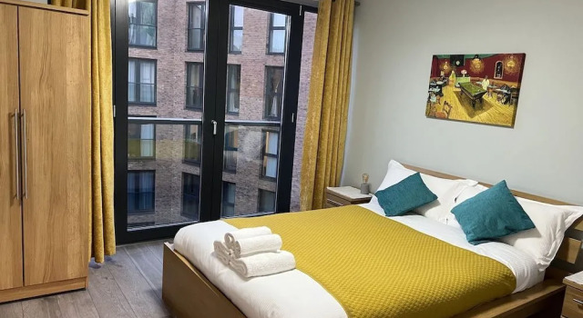 SS- Penthouse Lux suite