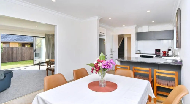 Lavandula 4 - Christchurch Holiday Homes, Забронировать Отель Avonhead 