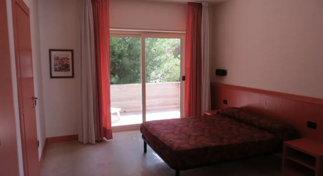 Villaggio Hotel Ripa, Book Hotel Hoteller i Rodi Garganico med pool, Swimmingpool