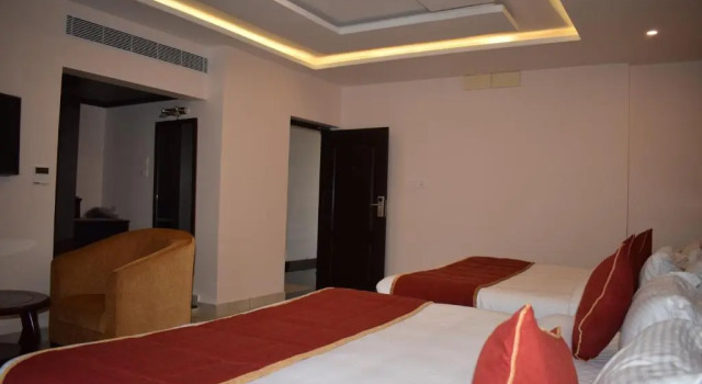 White Pearl Residency, Reserva ahora Hotel Manjakuppam India