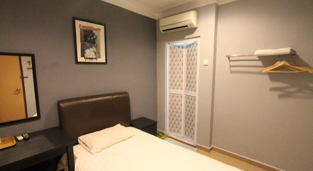 O podwyższonym standardzie jednoosobowy pokój Hotel Station 18