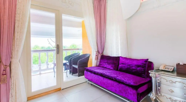 Standardní Dvoulůžkový s manželskou postelí pokoj s balkonem Jane Castle