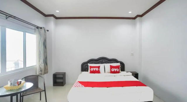 Номер Deluxe OYO 75394 Sakthong Grand Hotel