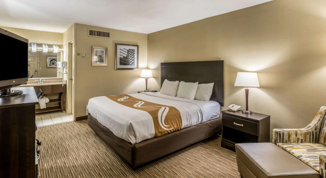 Двухместный номер Business Quality Inn University Lansing