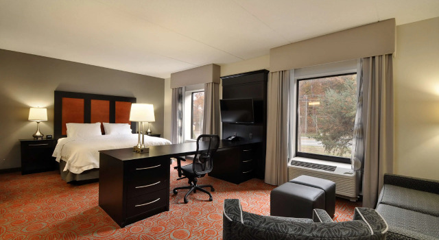 Hampton Inn Stafford/Quantico & Conference Center, Prenota Hotel Stafford Virginia