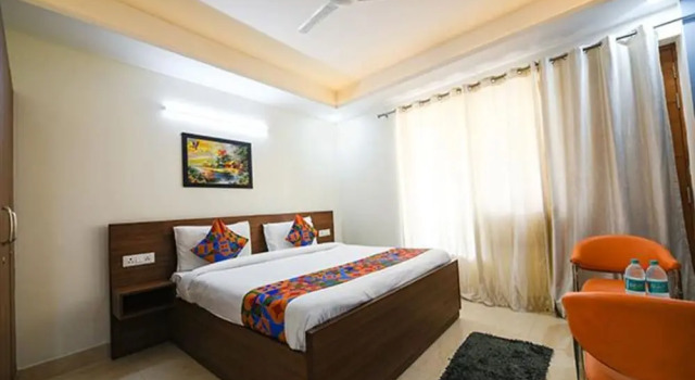 Номер Deluxe FabHotel Muktinath Near Medanta- The Medicity Hospital, Gurugram