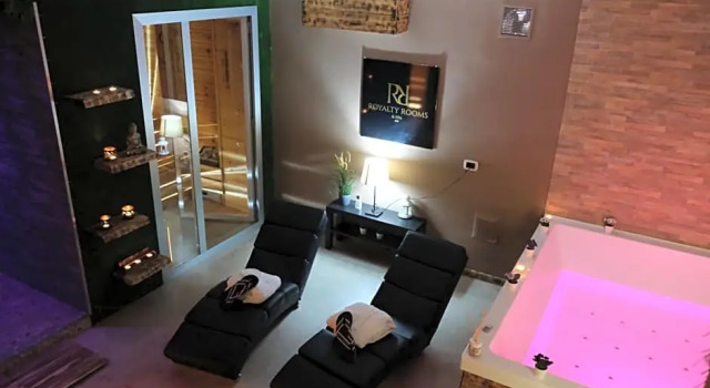Royalty room spa