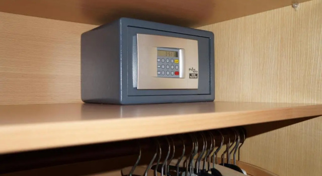Номер Standard Pension Strolz