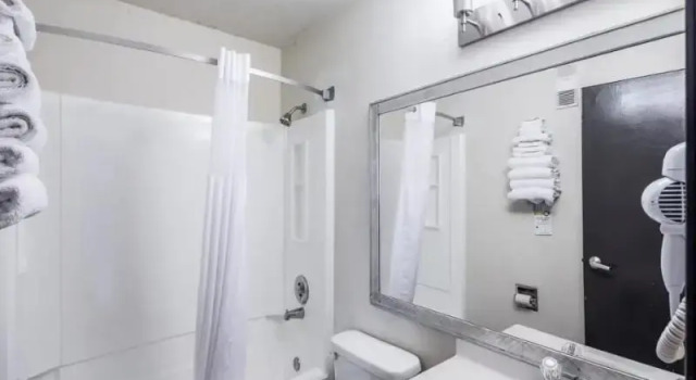 Люкс Quality Inn Moses Lake