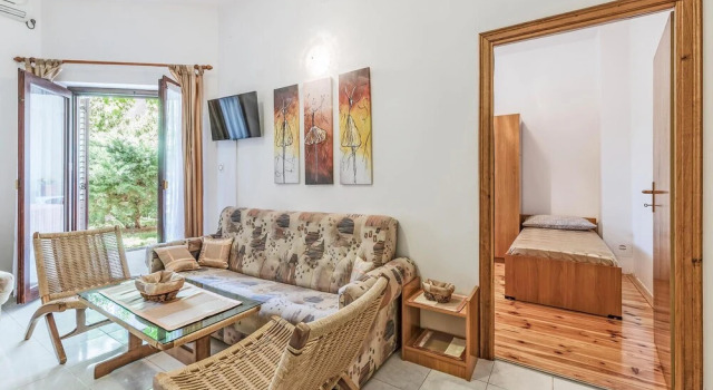 Amazing Apartment in Vinkuran With Wifi and 1 Bedrooms