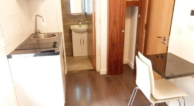 SS Property Hub - City of London Studio Apartment 5, Varaa Huoneisto Asunnot kohteessa Merseyside, Huoneisto