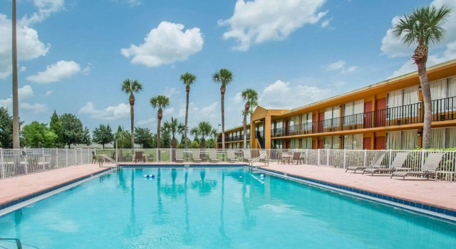 America's Best Inn Davenport
