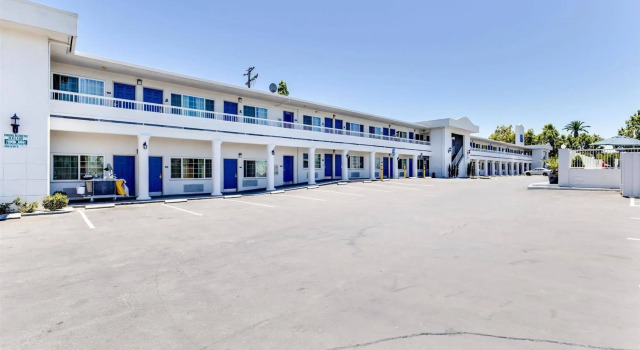 Motel 6-San Jose, CA - Convention Center, Забронировать Мотель Мотели Сан-Хосе, Мотель