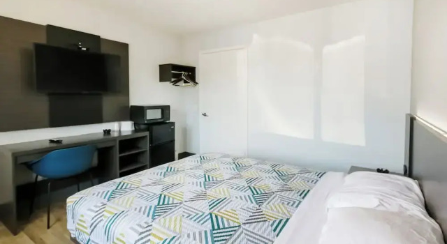Двухместный номер Standard Home 6 by Townhouse Topeka KS I 70
