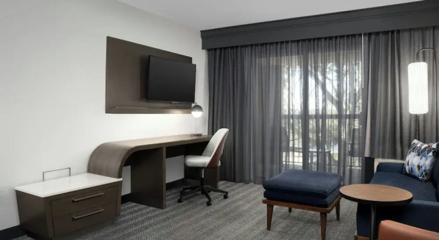 Люкс Courtyard by Marriott Lakeland