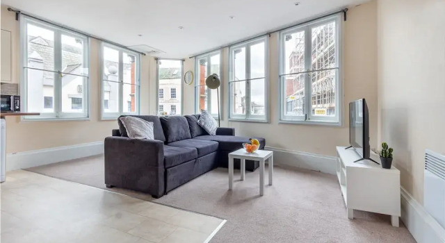 Worcester City Centre Apartment - 2 Bedrooms