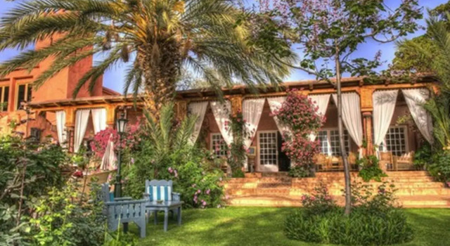 Domaine de la Roseraie Resort, Buchen Sie Resort Hotels in Marrakech-Safi mit Parkplatz, Parkplätze