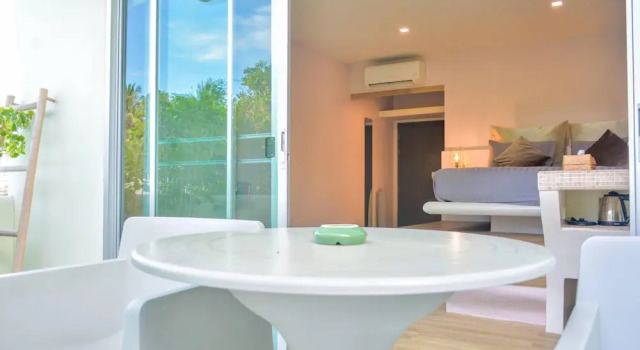 Номер Deluxe с балконом Le Divine Comedie Beach Resort