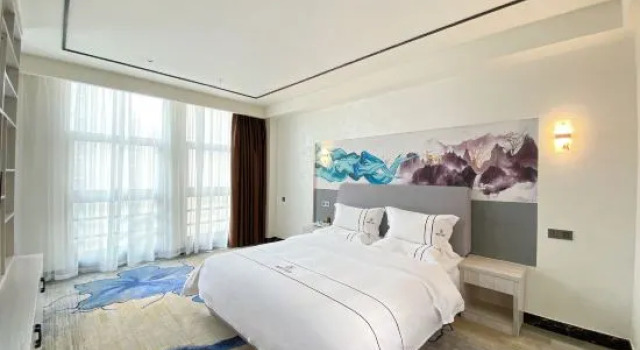 Люкс Executive Xinyuan Hotel (Duyun Wanda Plaza)