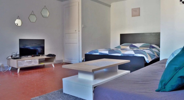 Beautiful New Apartment at Saint-Charles Station, Забронировать Апартаменты/квартира Марсель Буш-дю-Рон, рядом с Сад Развалин