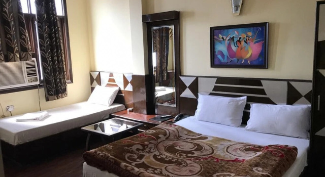 Трёхместный номер Standard ADB Rooms Gaurav Guest House