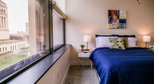 Eclectic Downtown Studio with City Views, Prenota Appartamento Indianapolis Indiana