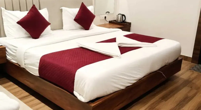 Hotel 7 Heaven