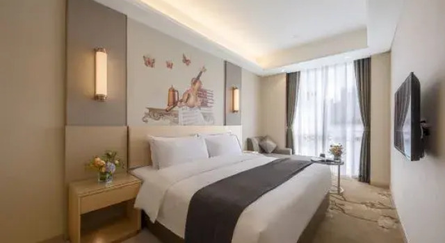 Люкс Business Vienna International Hotel Kunming High-speed Railway South Station Municipal Government Store