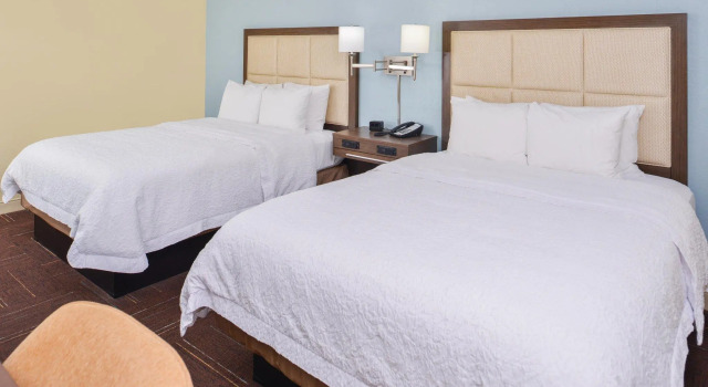 Кровать в общем номере Hampton Inn Vero Beach Outlets