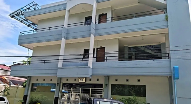 OYO 91266 Markoni 18 Guest House, Book Guesthouse Balikpapan 