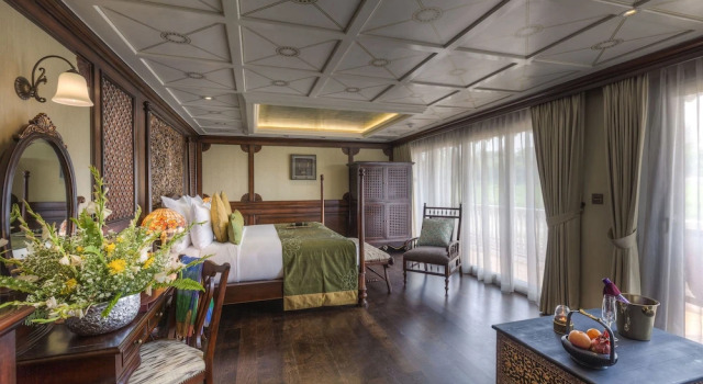 Двухместный номер Executive с балконом Heritage Line Anawrahta Cruise