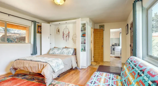 Artsy Studio w/ Patio: 25 Mi to Santa Fe, Reserva ahora Apartamento Española Nuevo México