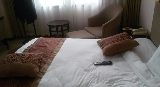 Hanzhong Red Leaf Hotel, Boek Hotel Hotels in Shaanxi met parkeren, Parkeren